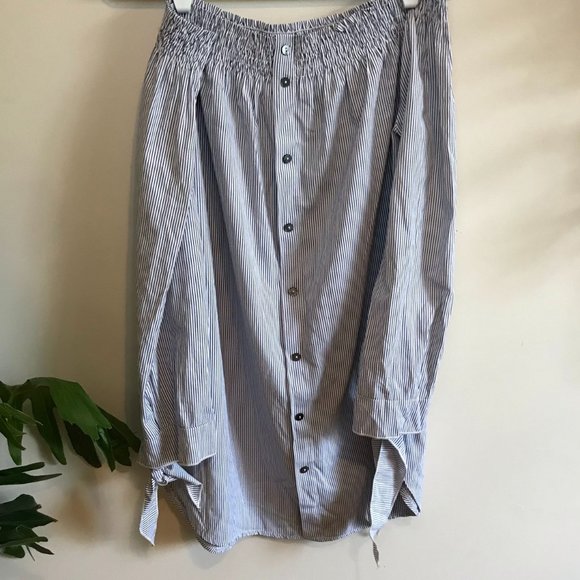 Off the shoulder pin stripe dress - Picture 2 of 6